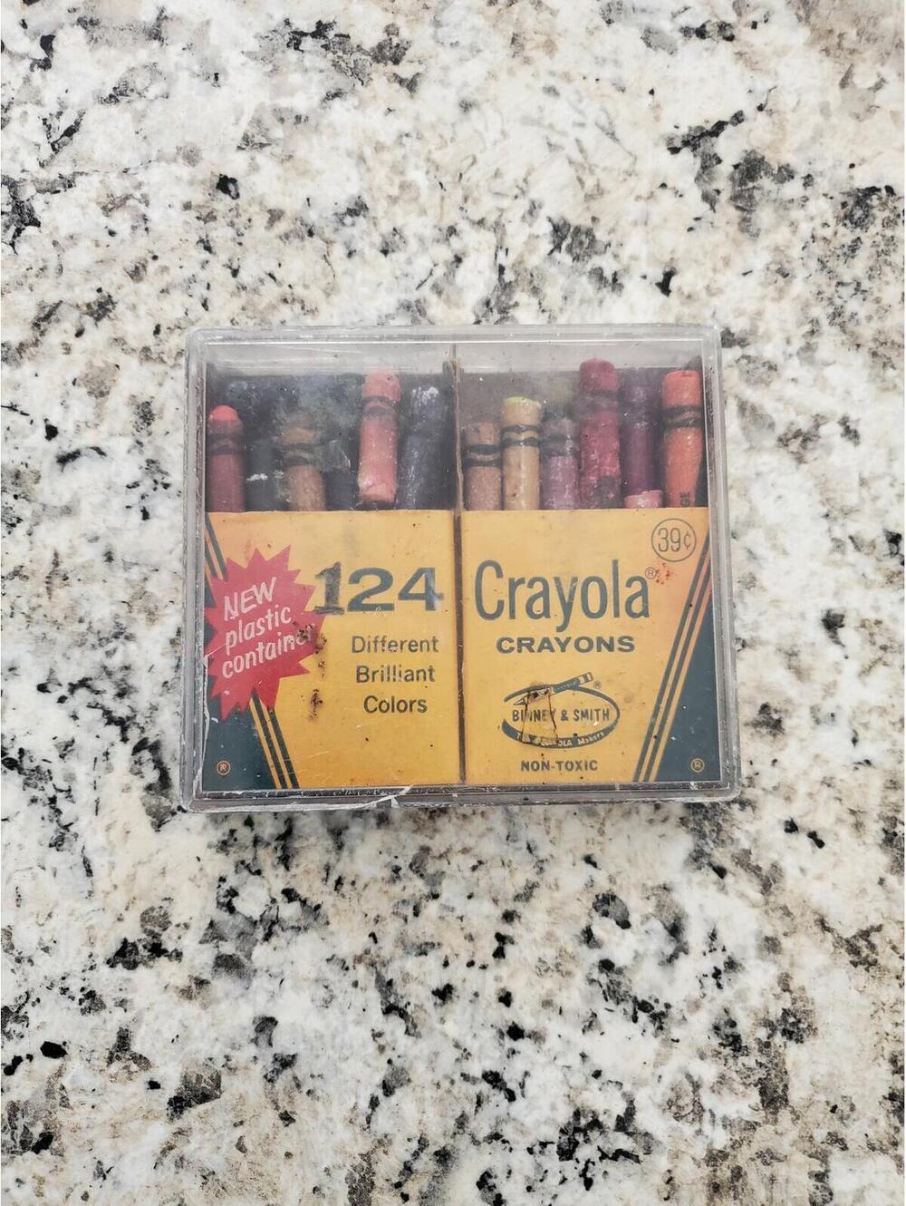 Vintage Crayola Crayons Lot - 124 Count and 24 Count Cases